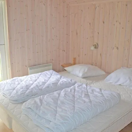 בית נופש Awesome In Vaeggerlose With Sauna *